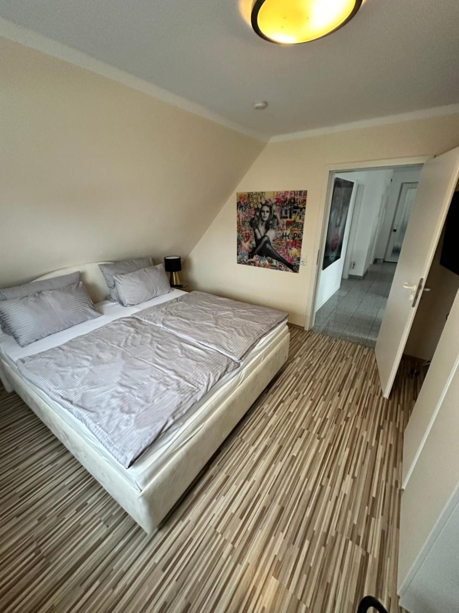 Zwei Ferienwohnungen Anker Max 5 Personen & Leuchtturm Max 4 Personen, Direkt In Steinhude Scheunenviertel, Balkon, Wlan , Privater Parkplatz, Wallbox Ngoại thất bức ảnh